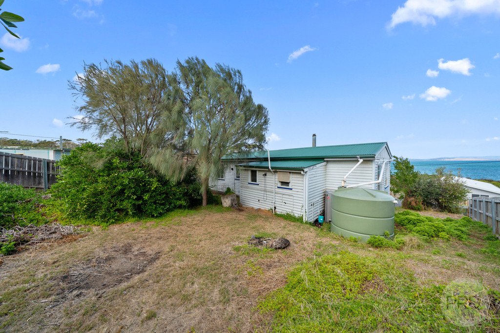 32 Myrica Street PRIMROSE SANDS 21