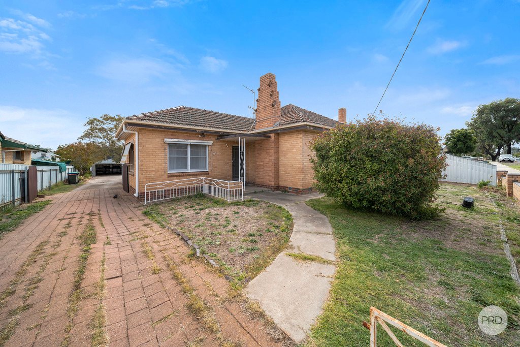 32 Neale Street KENNINGTON 2