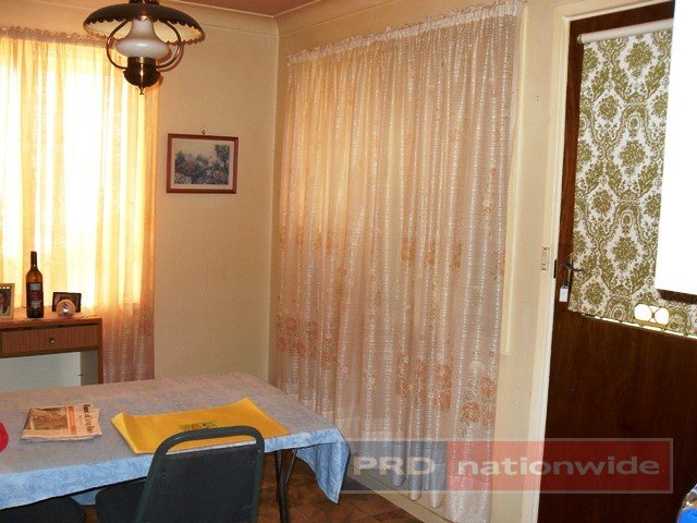 32 Nellis Street BATLOW 11