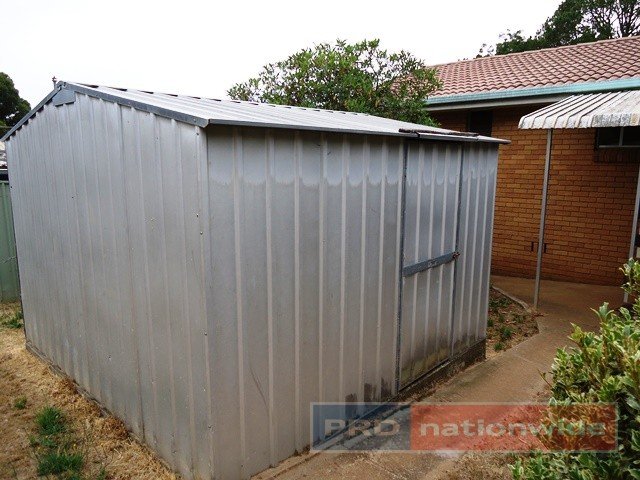 32 Nellis Street BATLOW 18