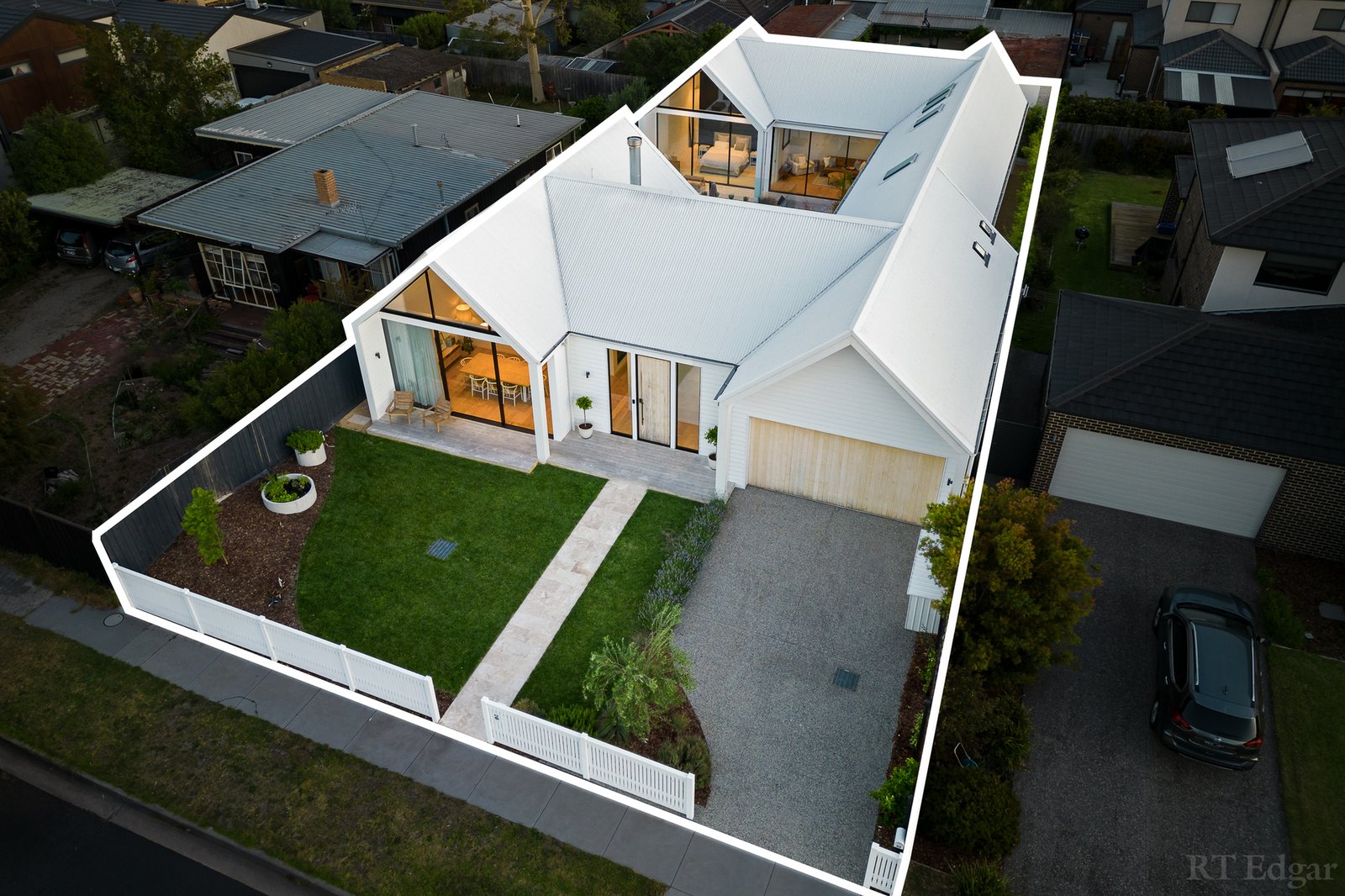 Real Estate and Property in 32 Northcliffe Road, Edithvale, VIC