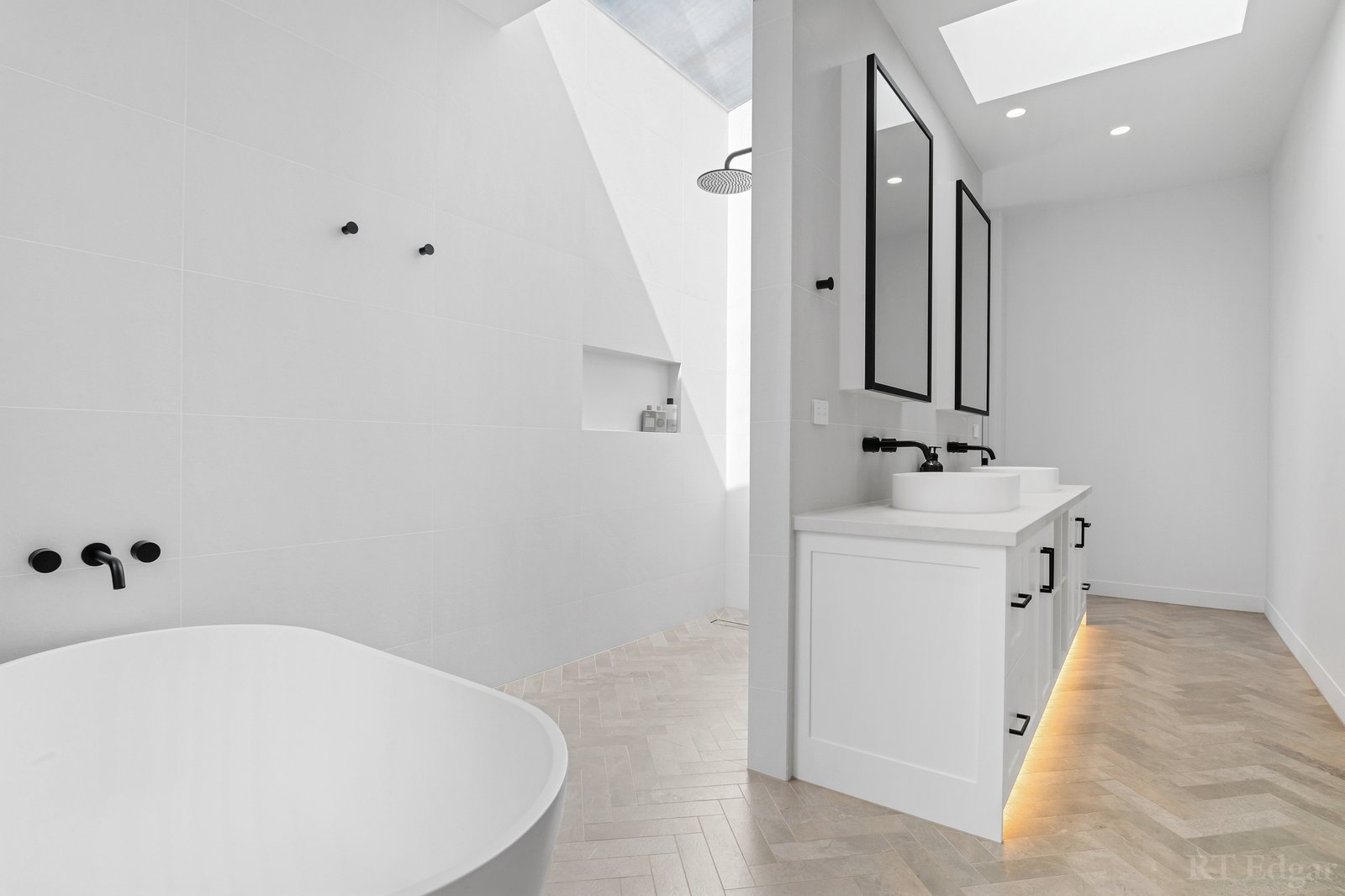 Real Estate and Property in 32 Northcliffe Road, Edithvale, VIC