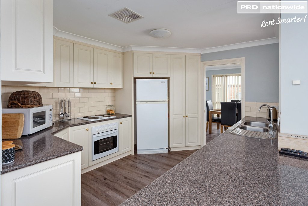 32 Nunkeri Street GLENFIELD PARK 8