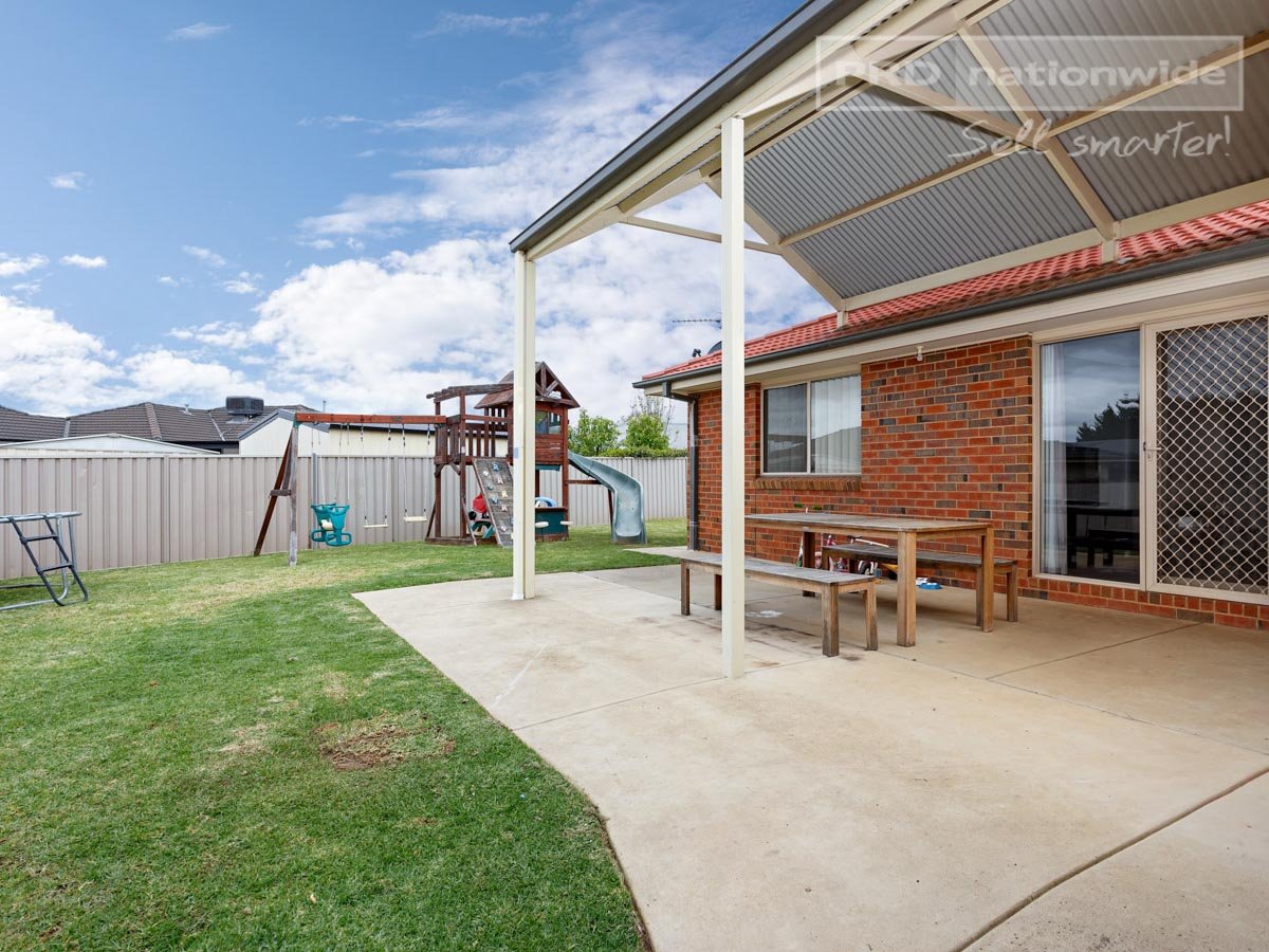 32 Nunkeri Street GLENFIELD PARK 4