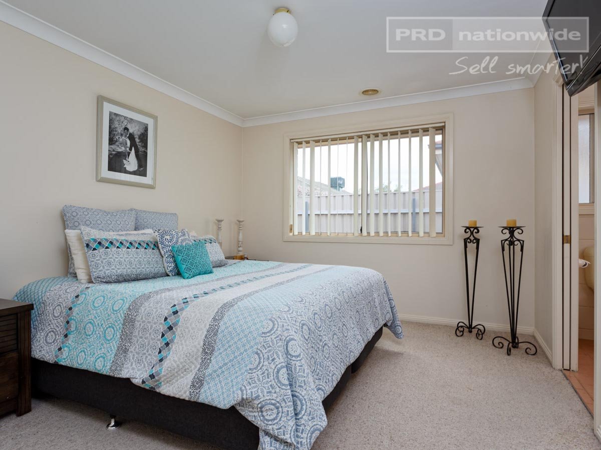 32 Nunkeri Street GLENFIELD PARK 8