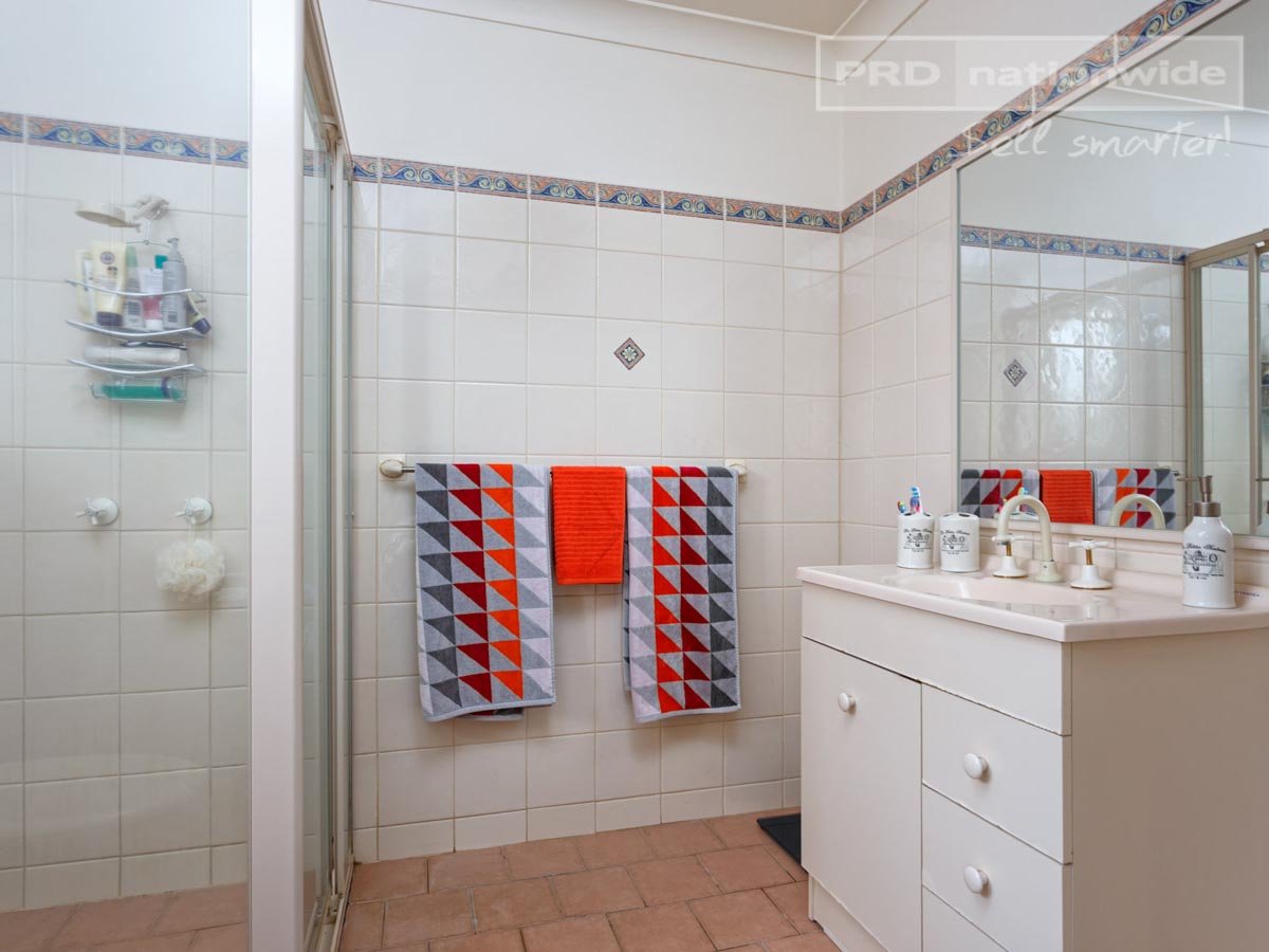 32 Nunkeri Street GLENFIELD PARK 9