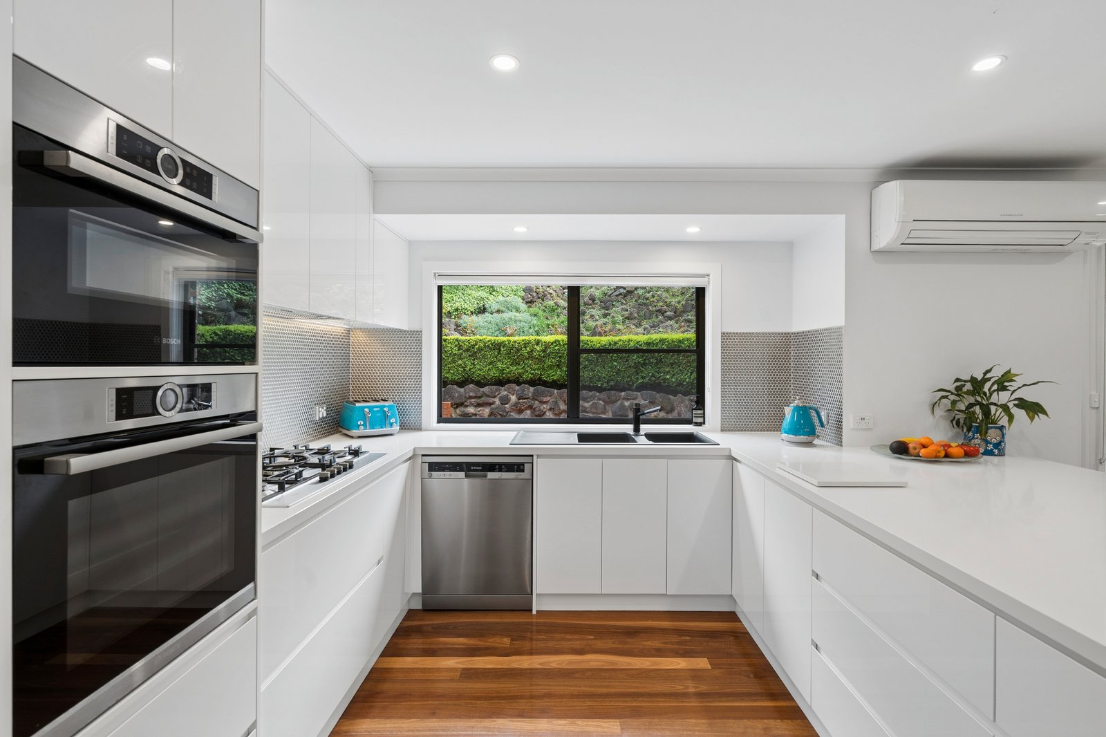 Gallery: 32 Oakbank Avenue