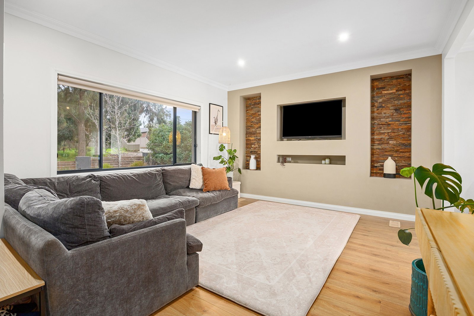 Gallery: 32 Orlando Street