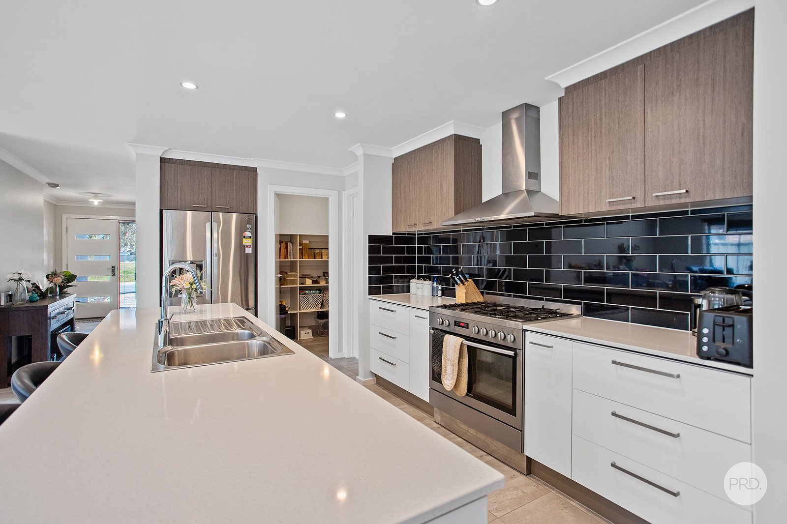 32 Ormond Drive MARONG 6