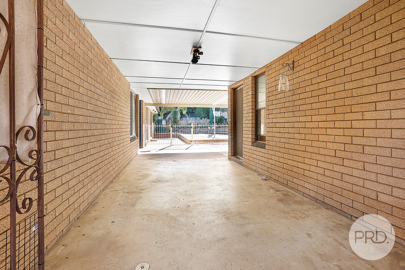 32 Panorama Road TAMWORTH 17