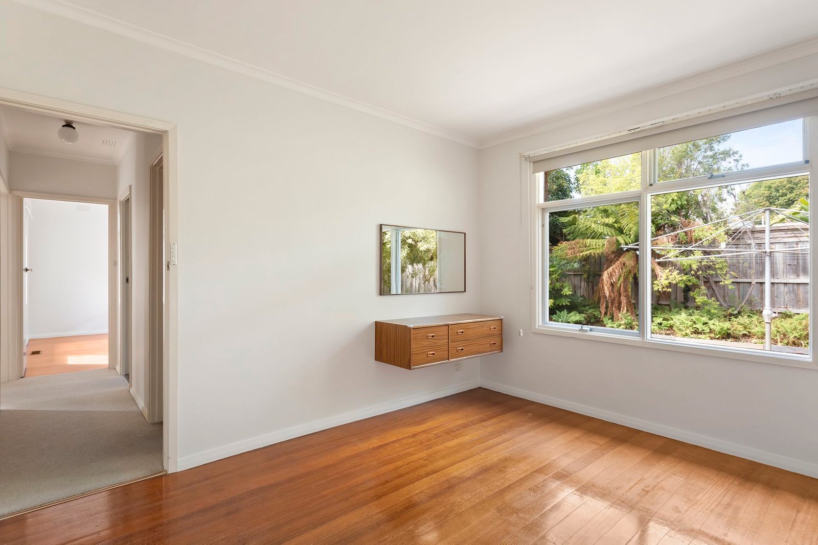 Real Estate and Property in 32 Park Street, Elsternwick, VIC