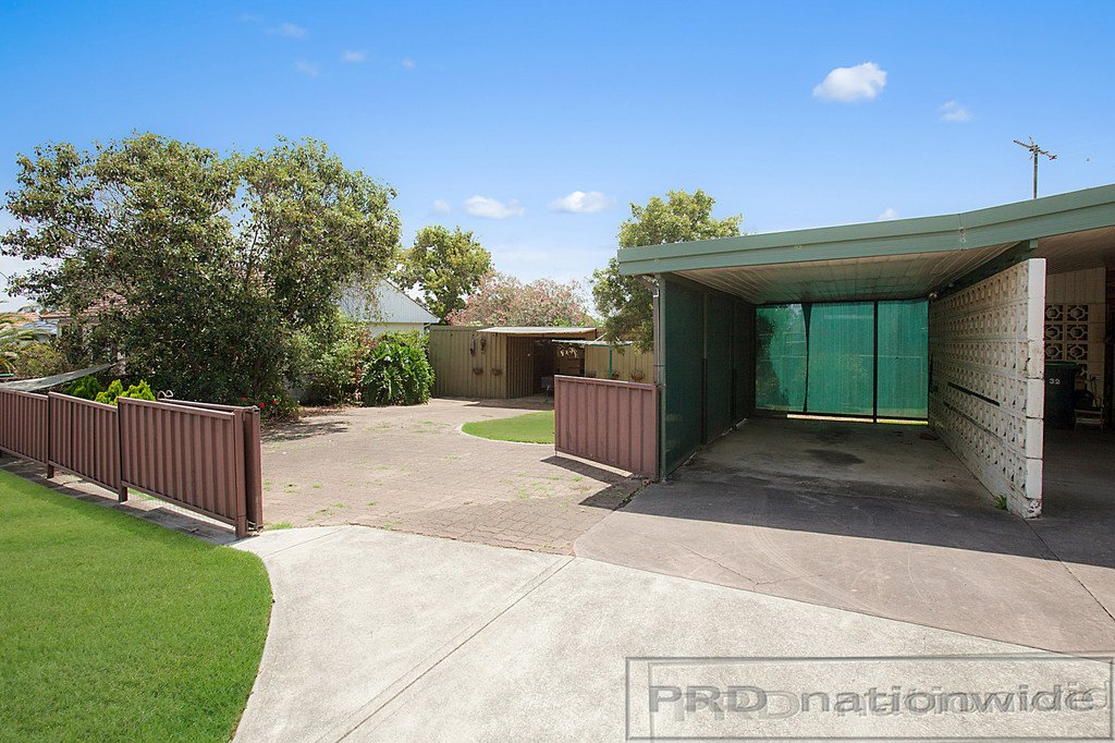 32 Pasedena Crescent BERESFIELD 3