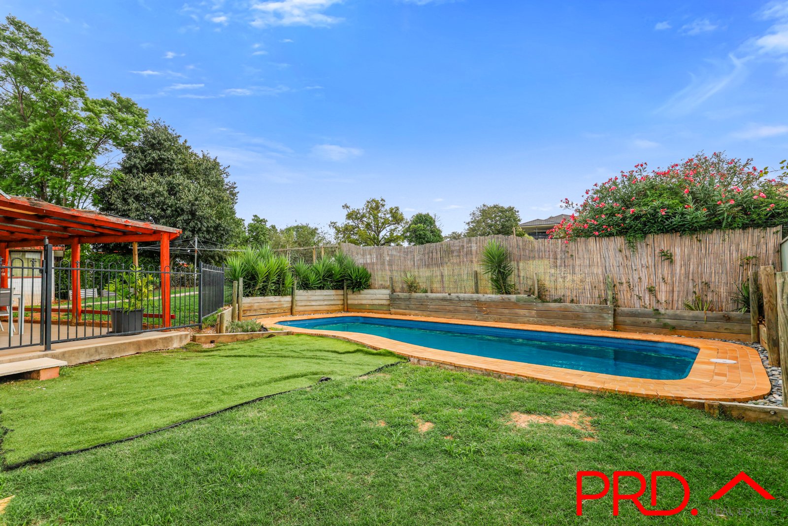 32 Peel Street TAMWORTH 18