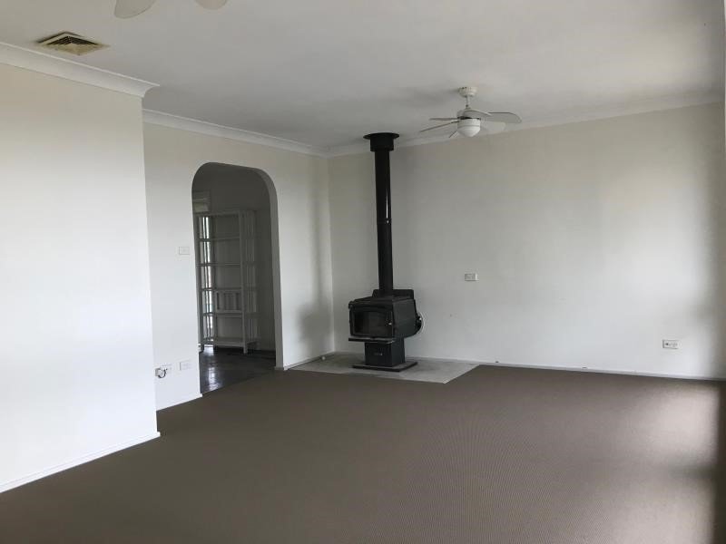 32 Peel Street TAMWORTH 2