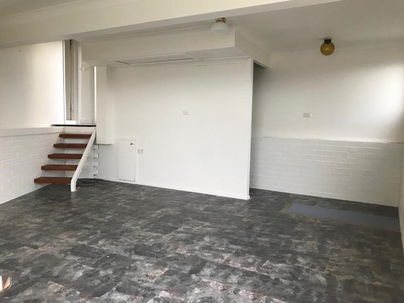 32 Peel Street TAMWORTH 5