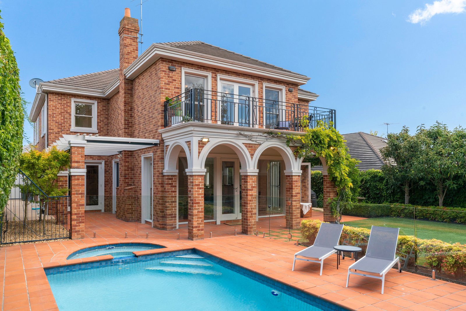 Real Estate and Property in 32 Pental Road, Caulfield North, VIC