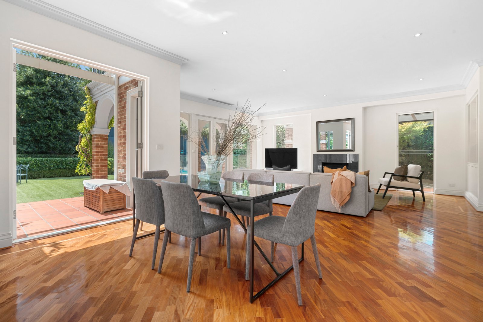 Real Estate and Property in 32 Pental Road, Caulfield North, VIC