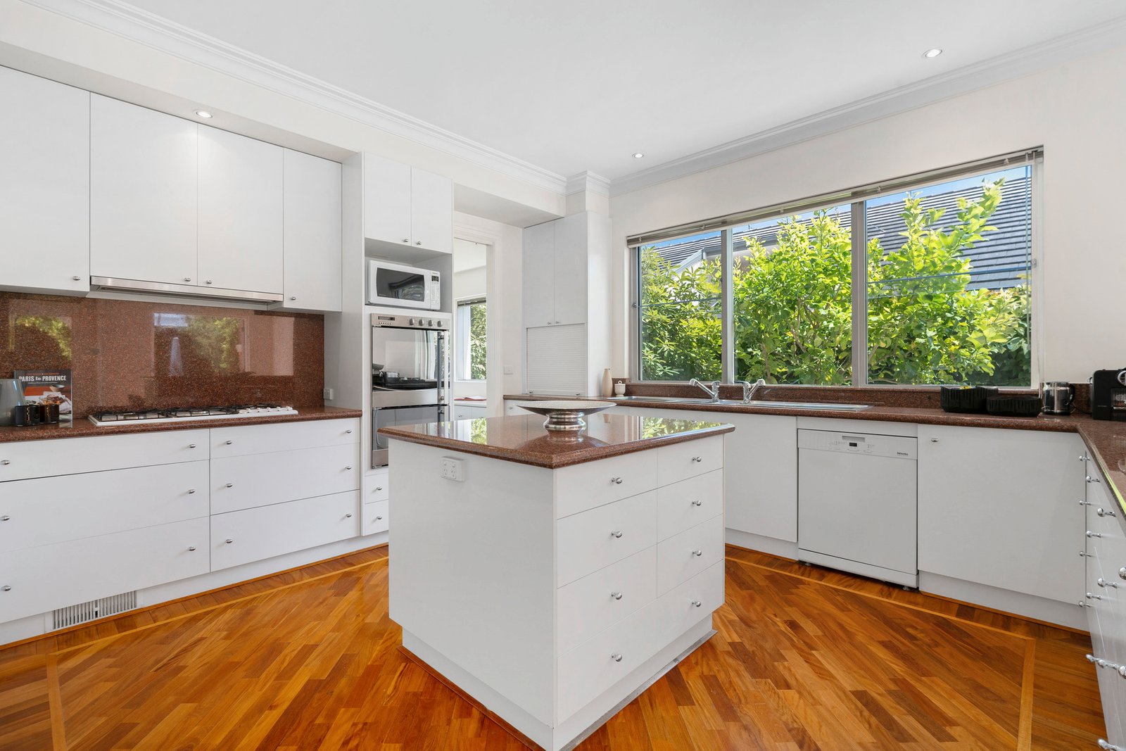 Real Estate and Property in 32 Pental Road, Caulfield North, VIC