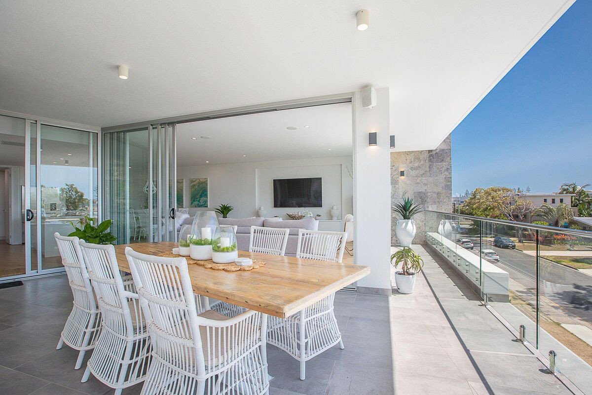 3/2 Petrel Avenue Mermaid Beach 1