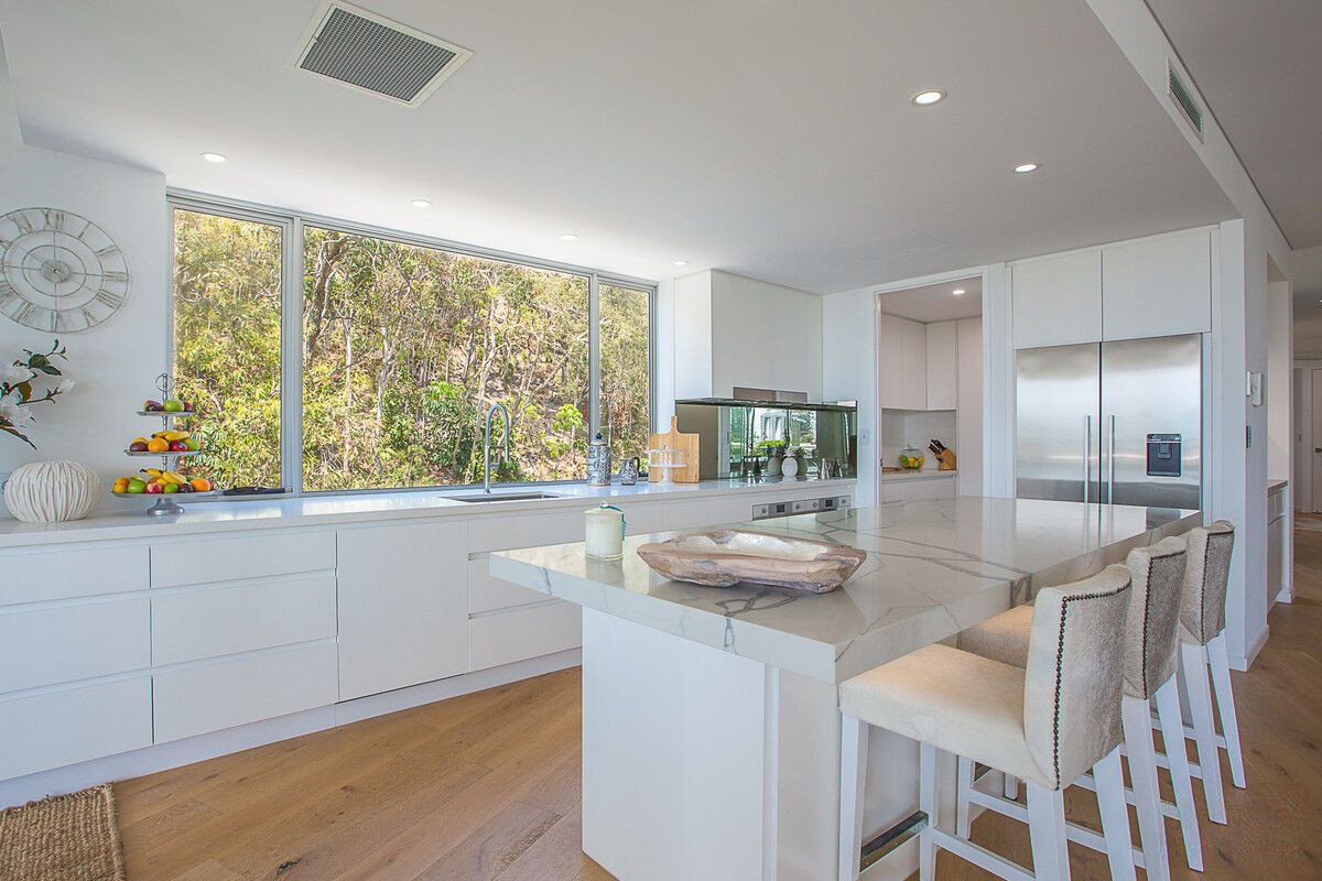 3/2 Petrel Avenue Mermaid Beach 2