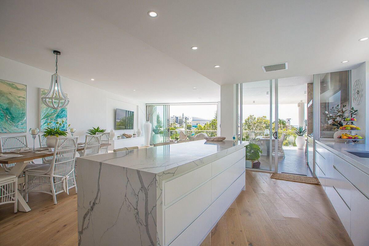 3/2 Petrel Avenue Mermaid Beach 5