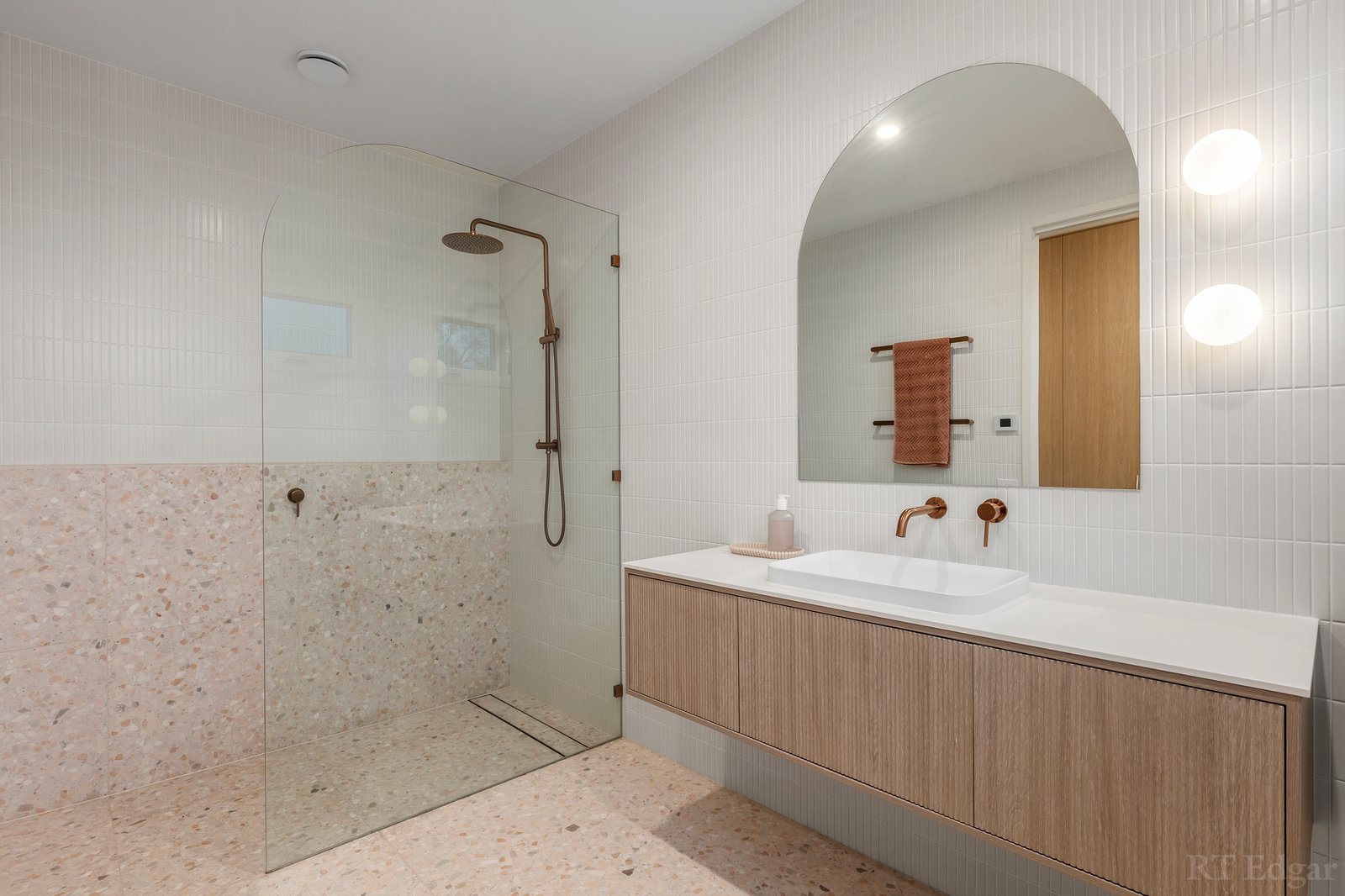 Real Estate and Property in 32 Phelan Street, Point Lonsdale, VIC