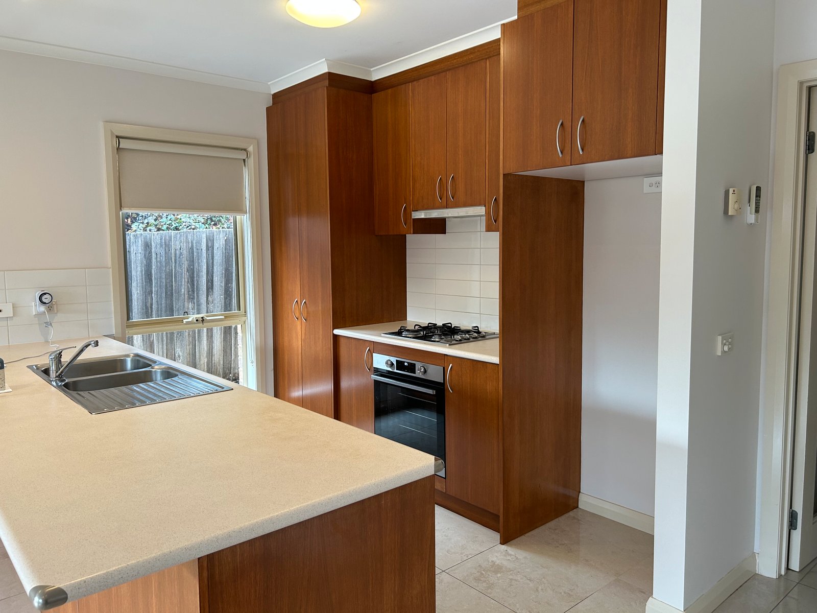 Gallery: 3/2 Pickett Crescent