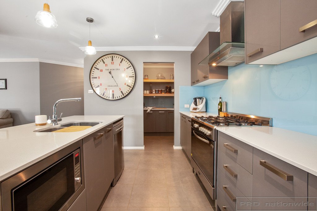 32 Portabello Crescent THORNTON 4