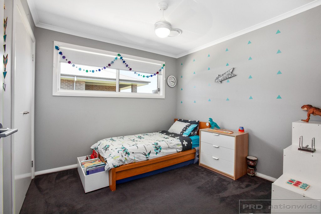 32 Portabello Crescent THORNTON 17