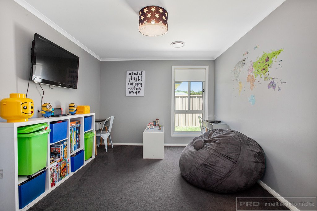 32 Portabello Crescent THORNTON 20