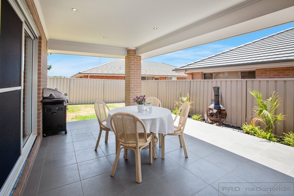 32 Portabello Crescent THORNTON 22
