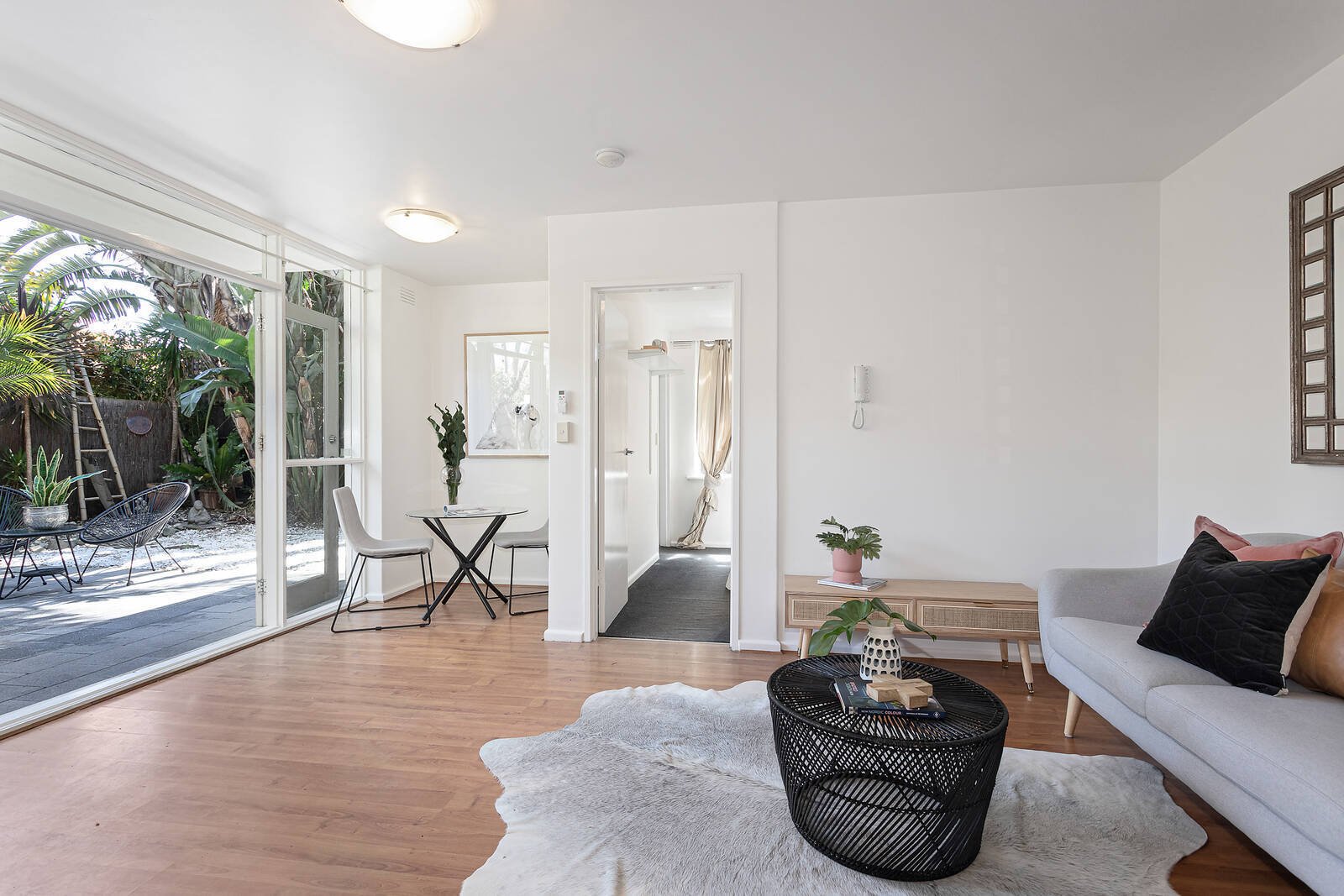 Real Estate and Property in 3/2 Pozieres Avenue, Elwood, VIC