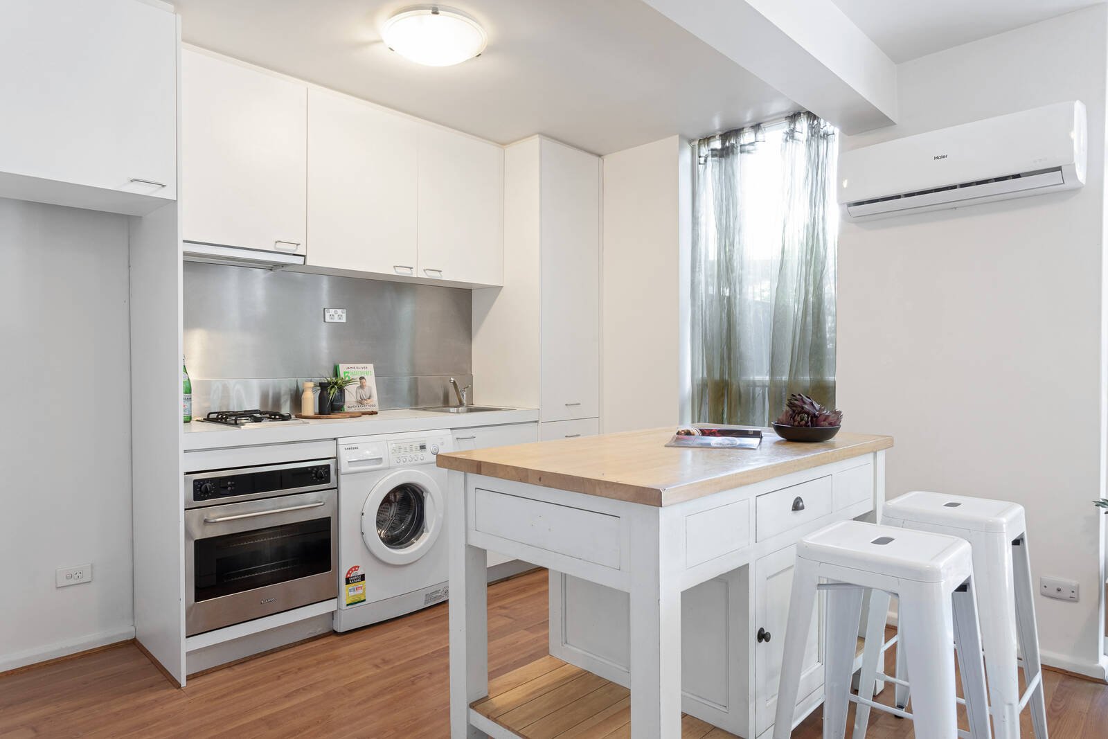 Real Estate and Property in 3/2 Pozieres Avenue, Elwood, VIC