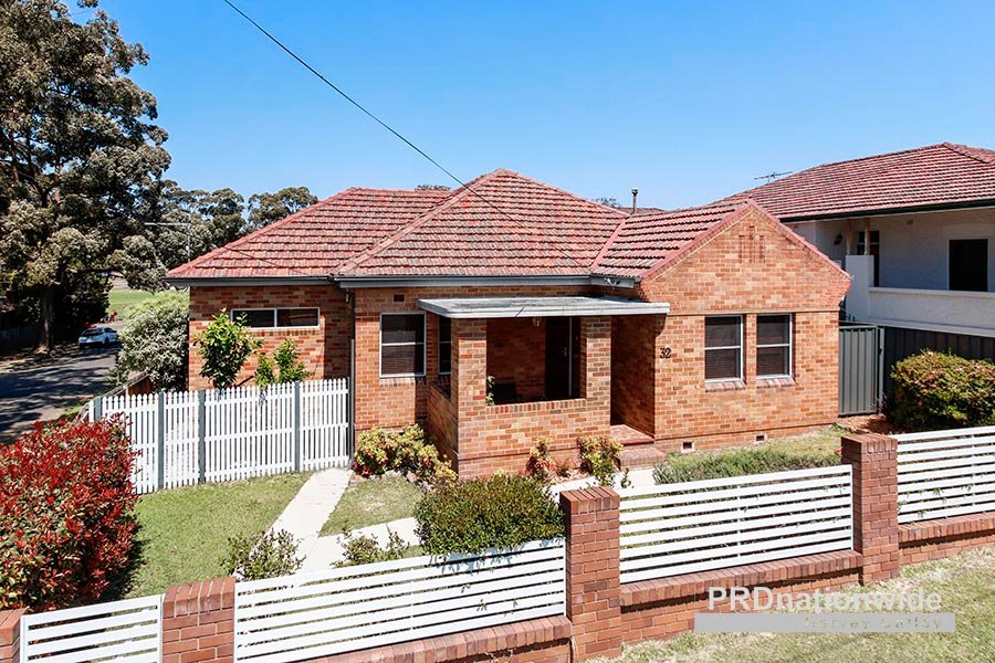 32 Princes Street MORTDALE 1