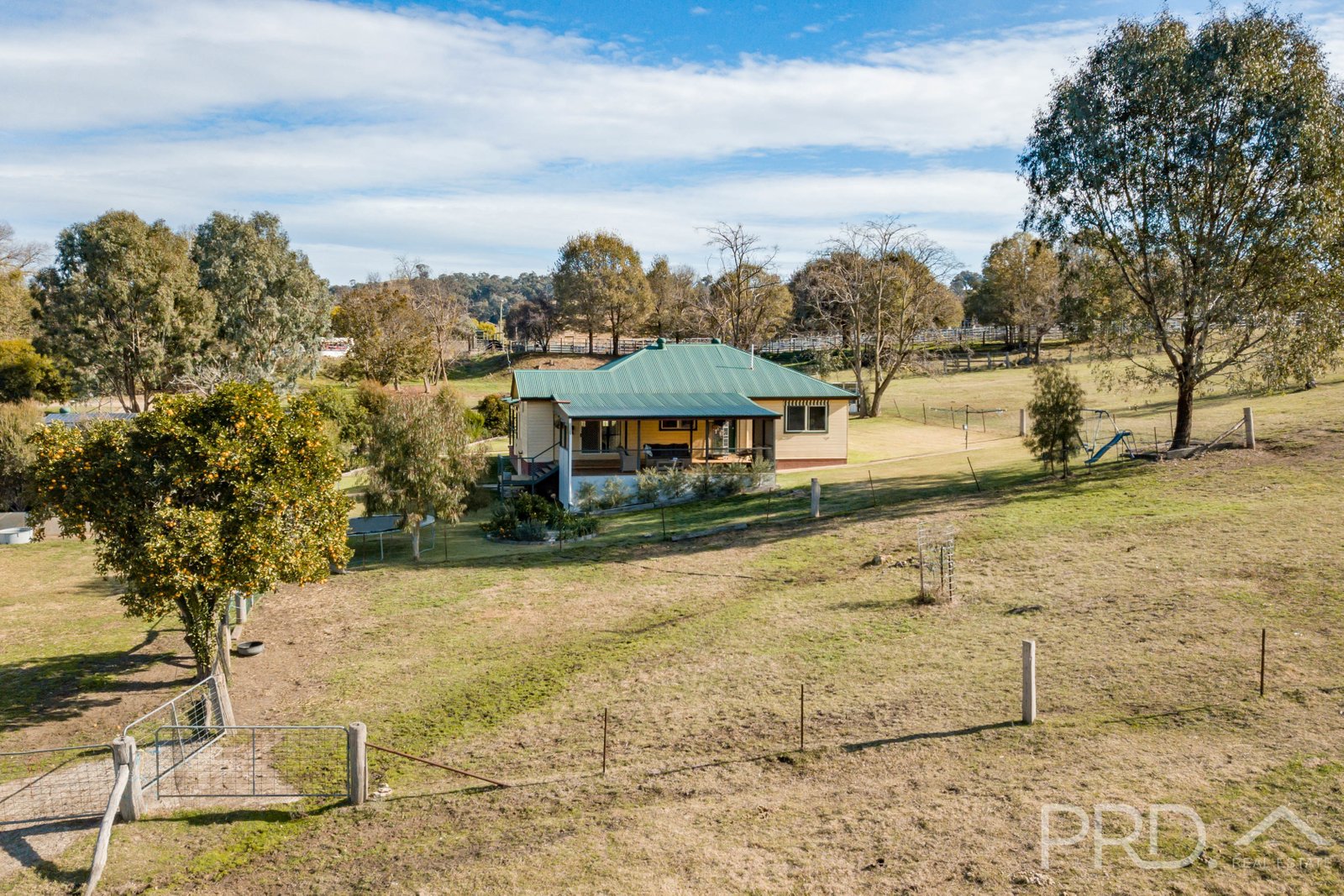 32 Quartz Street ADELONG 4
