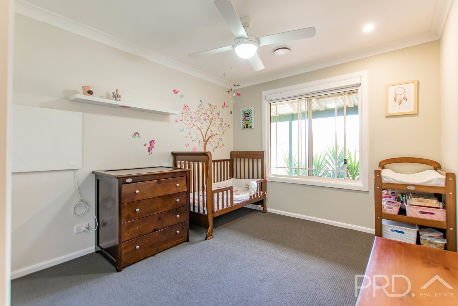 32 Quartz Street ADELONG 14