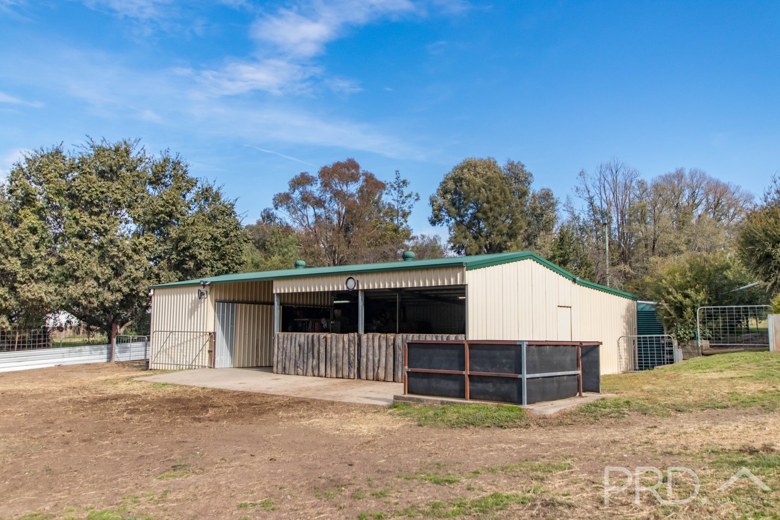 32 Quartz Street ADELONG 19