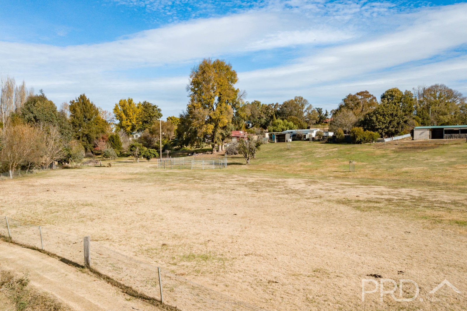 32 Quartz Street ADELONG 27