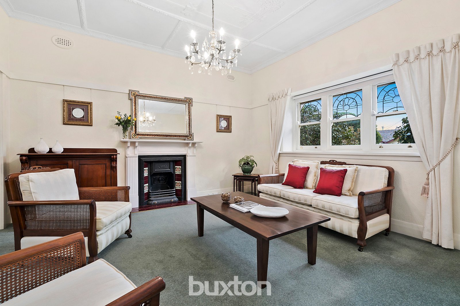 Gallery: 32 Queen Street