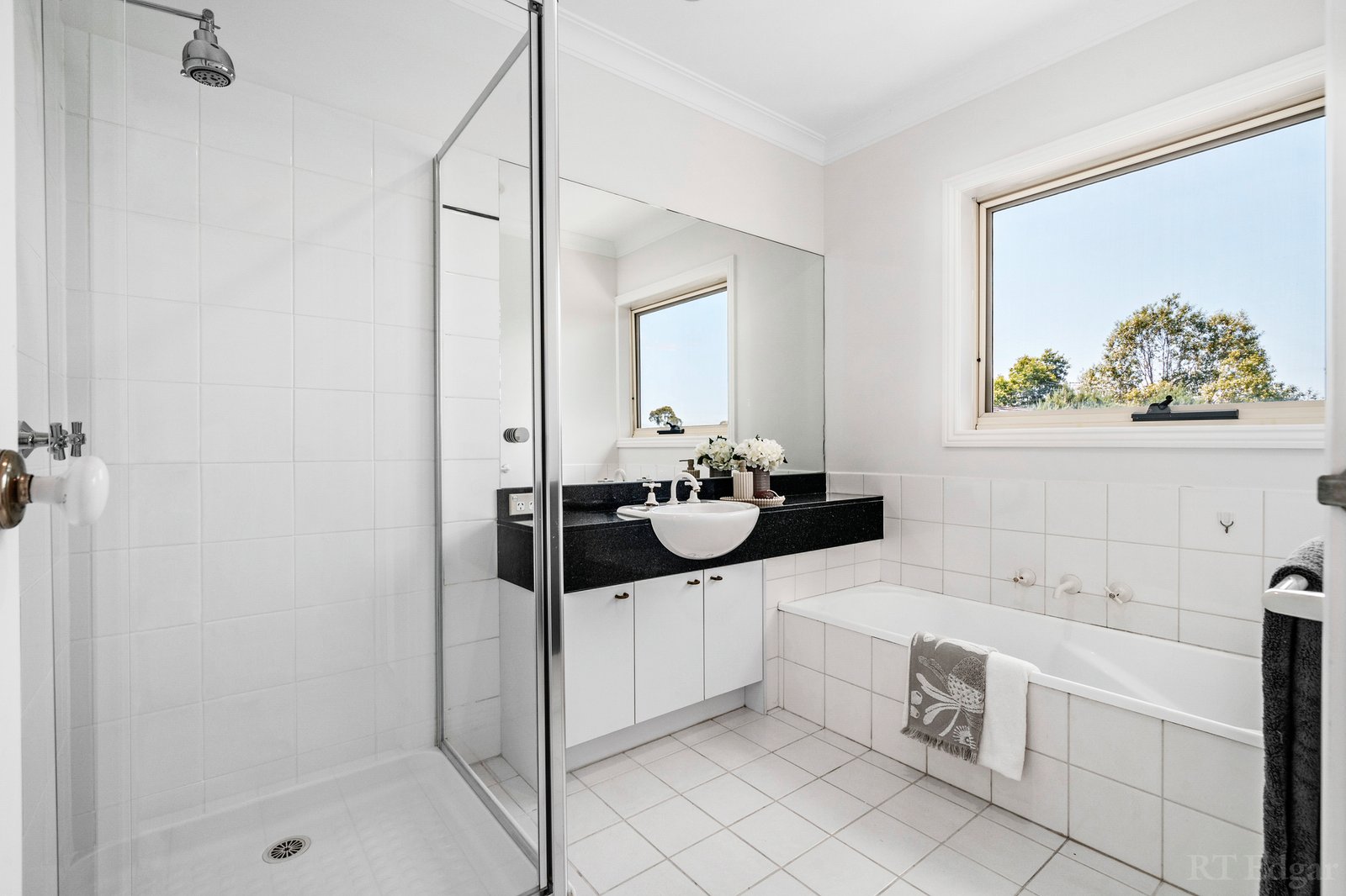 Real Estate and Property in 32 Ray Drive, Balwyn North, VIC