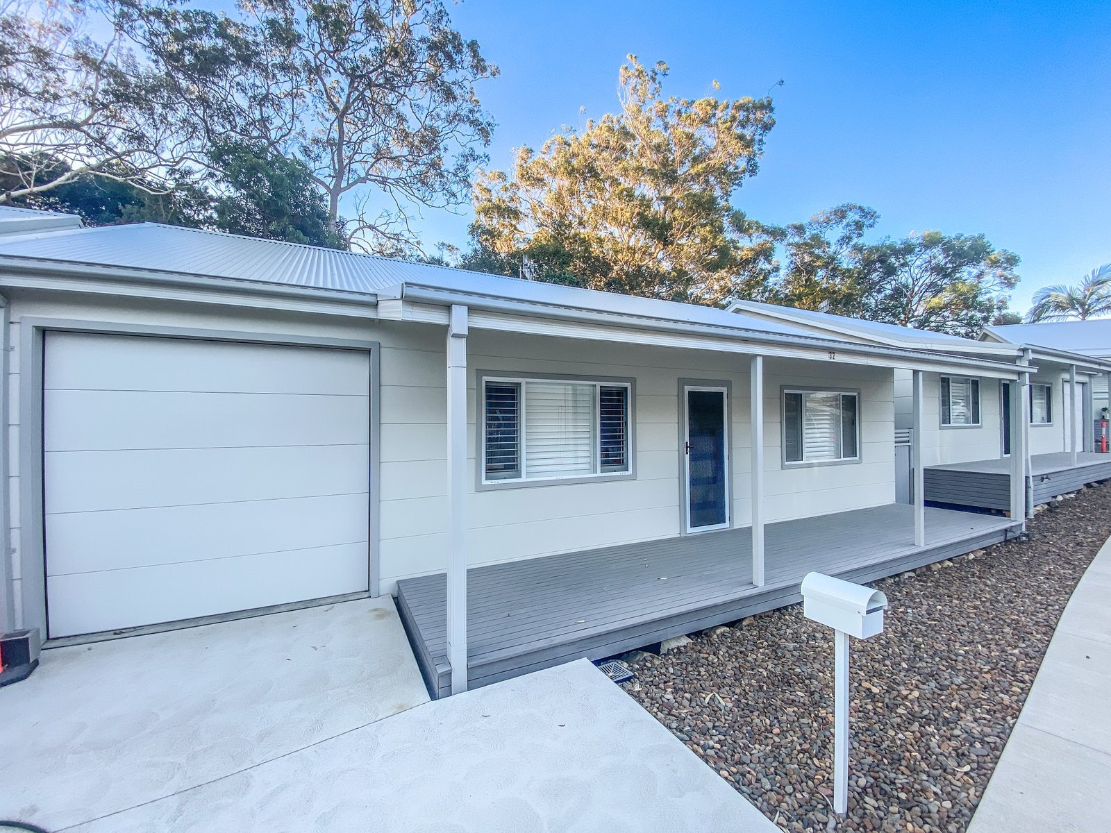 32 Ridgeview Drive SALAMANDER BAY 1