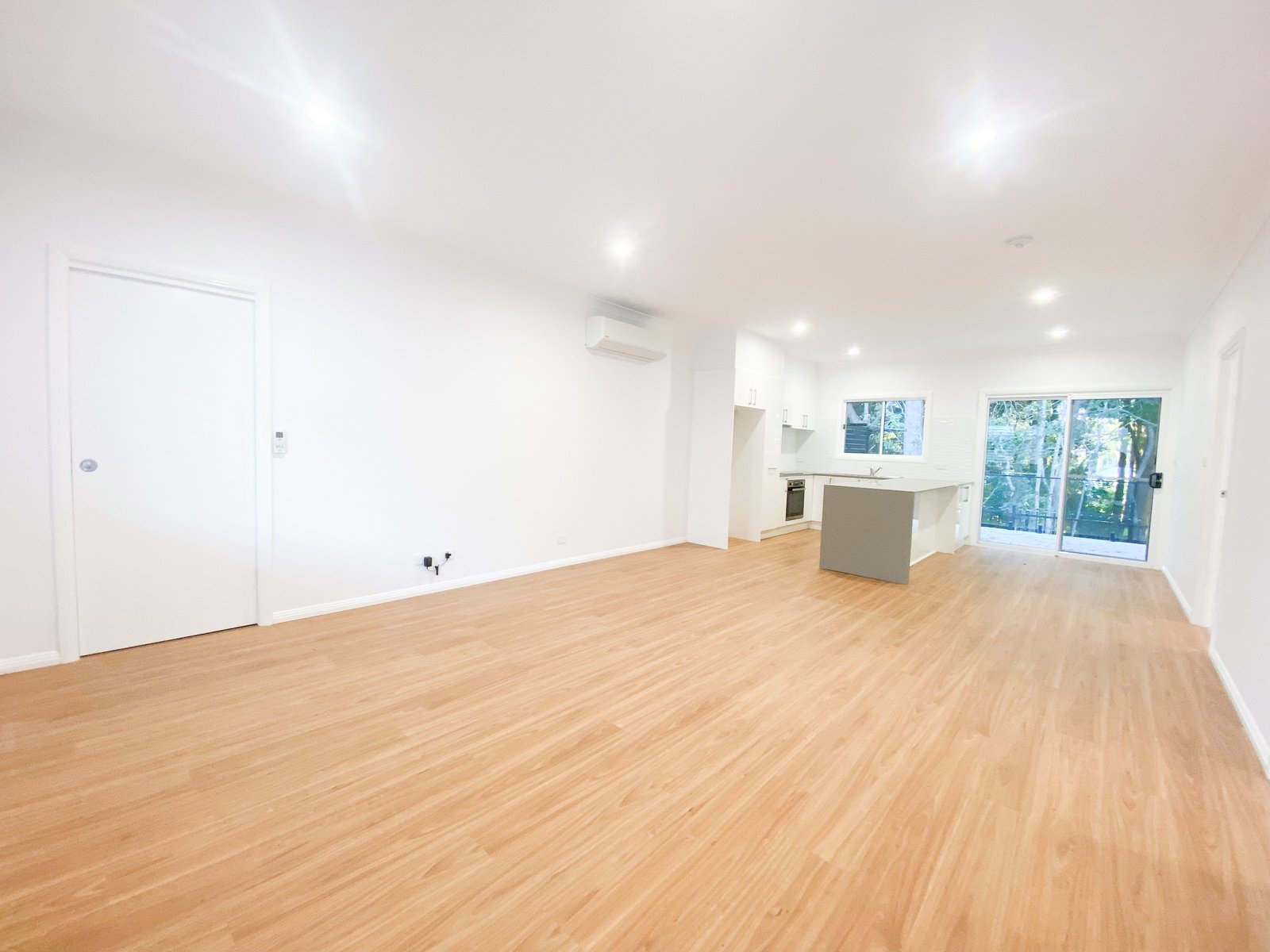 32 Ridgeview Drive SALAMANDER BAY 3