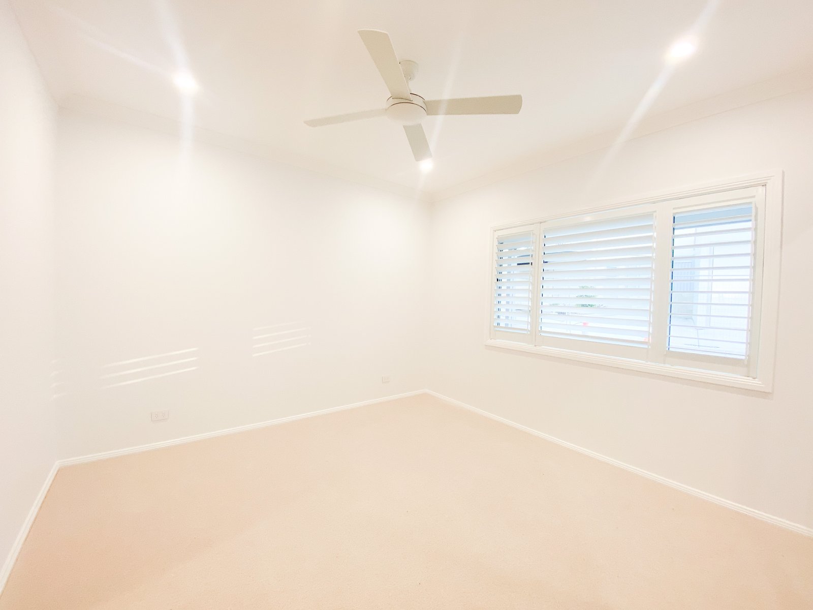 32 Ridgeview Drive SALAMANDER BAY 8
