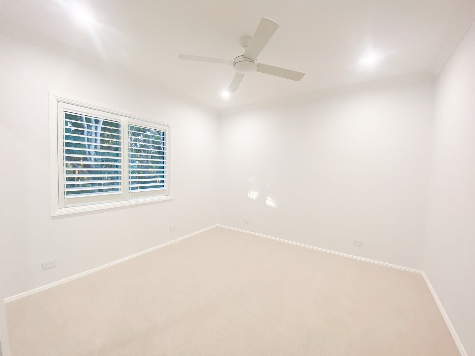32 Ridgeview Drive SALAMANDER BAY 12