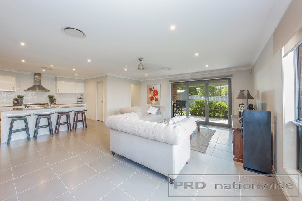 32 River Oak Avenue GILLIESTON HEIGHTS 4
