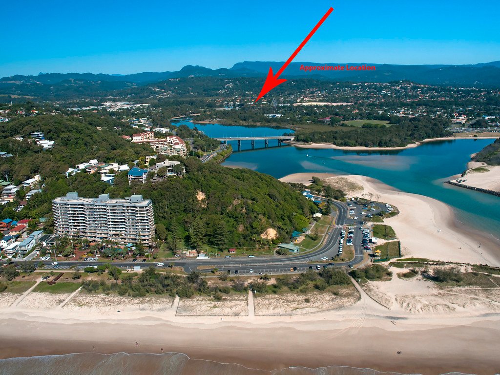 32 Riverside Drive CURRUMBIN WATERS 8