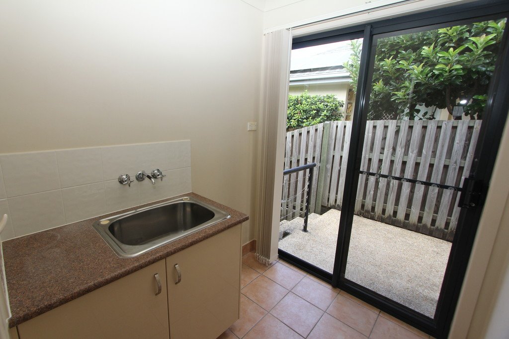 32 Riverwood Drive ASHMORE 13