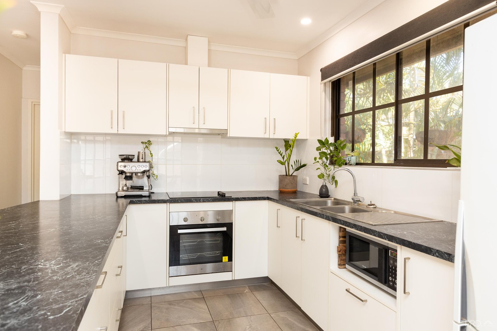 3/2 Robert Street BROOME 3