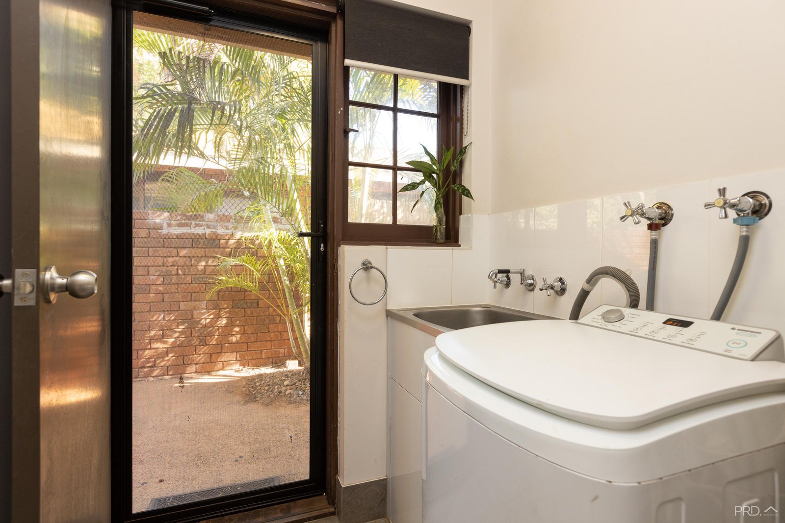3/2 Robert Street BROOME 19