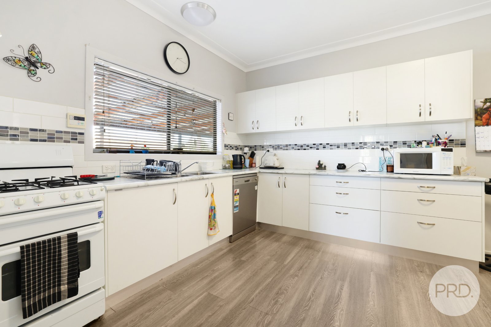 32 Robert Street TAMWORTH 11